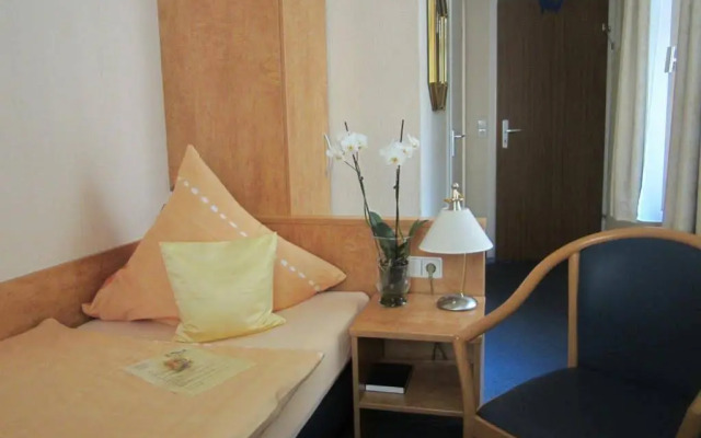 Hotel-Pension Adler Untertürkheim