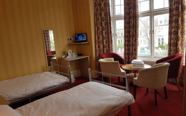 Grand Ash Hotel