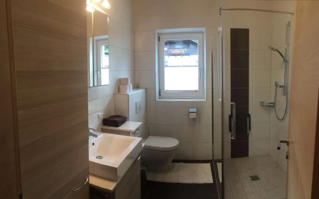 Haus Tschirgantblick