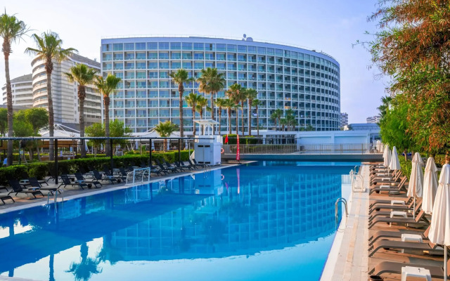 Crystal Centro Resort