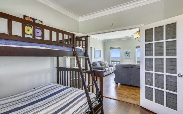 Kahala 11835 - 6 Br Home
