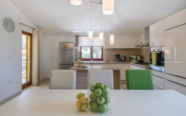 Awesome Home in Galizana With Wifi and 3 Bedrooms