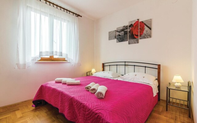 Amazing Home in Stinjan With Wifi and 6 Bedrooms