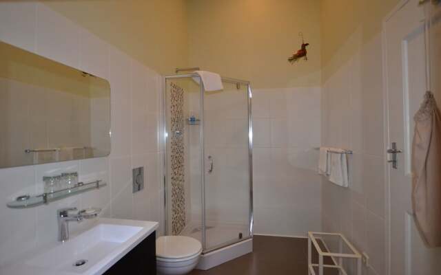 One Kensington Boutique Hotel