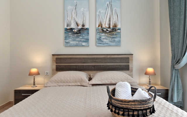Marianthi Apartment by TravelPro Services - N...