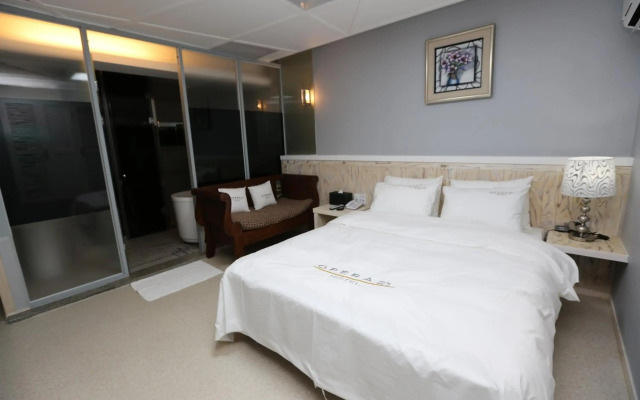 Opera 21 Hotel