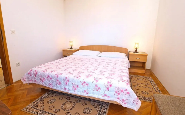 Apartment 761