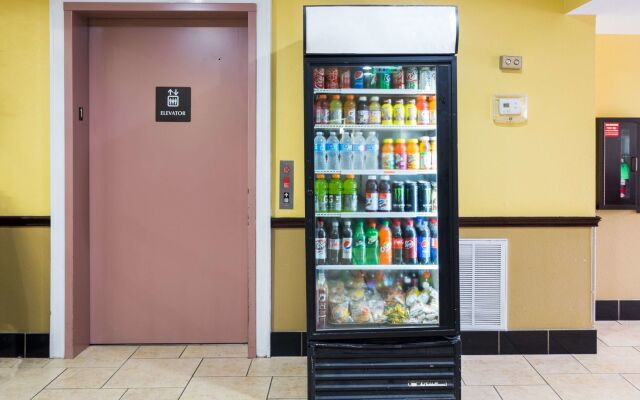 GreenTree Inn Houston IAH Airport