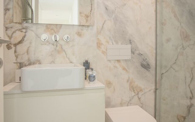 Liiiving - Luxury Gallery Apartment II