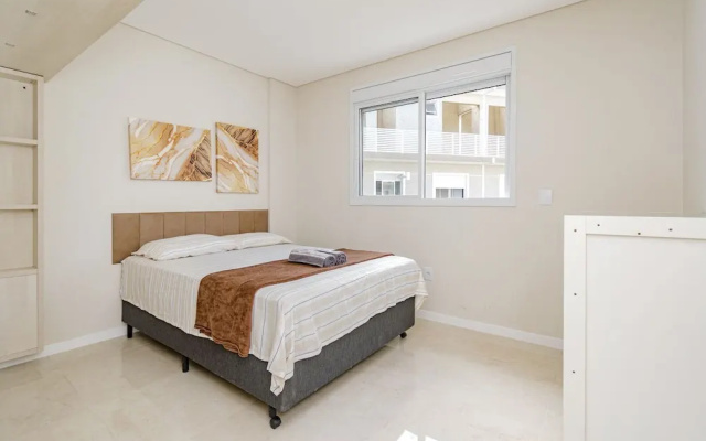 Apartamento c Churrasqueira e 2 Vagas nos Ingleses