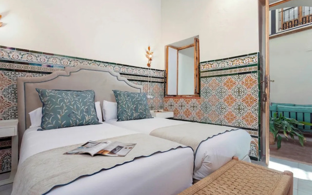 Sevillian House With Terrace. Augusto Plasencia