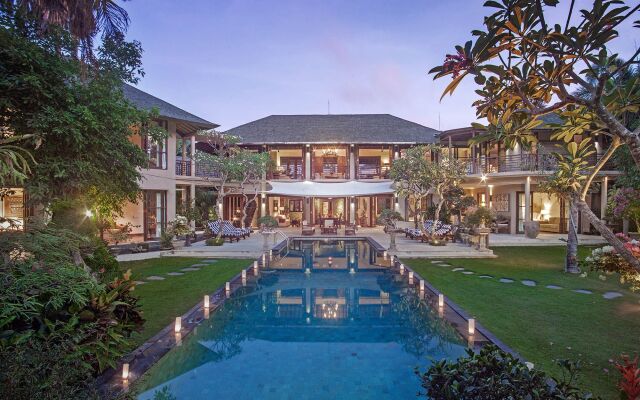 Villa Avalon