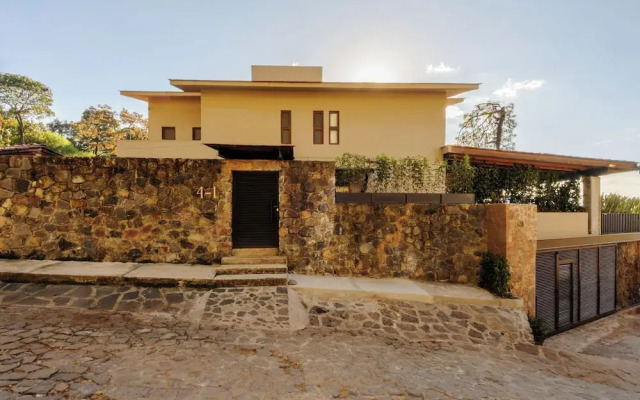 Villa Camila Unmatched Lake Views