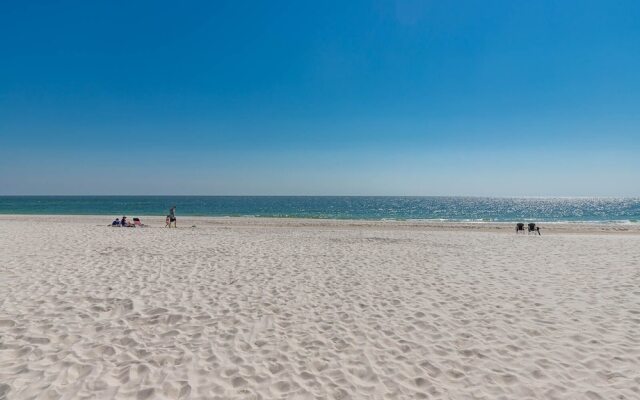 Seawind 809 3 Bedroom Condo