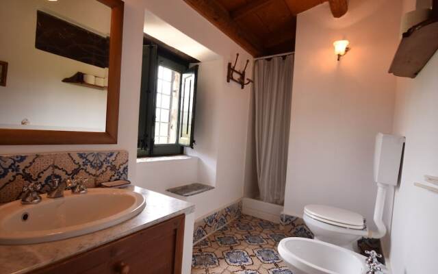 Cozy Holiday Home in Collesano With Pool