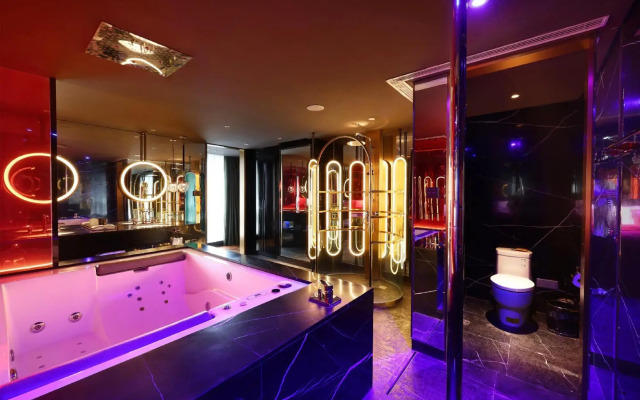 Joy City Hotel & Apartment