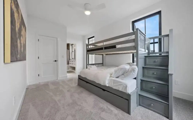 Jungle House Premier Residences – Downtown Columbus & Short North