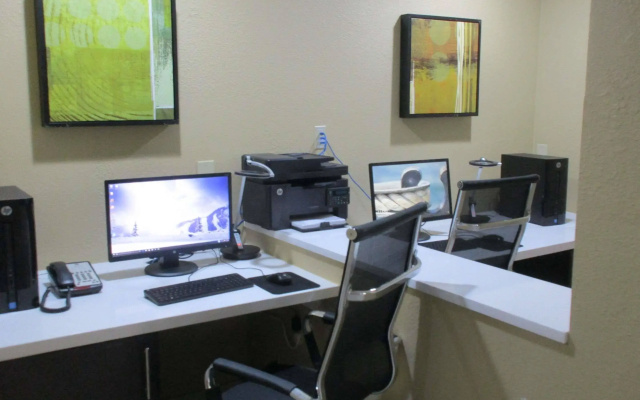 Best Western Plus Jonesboro Inn and Suites