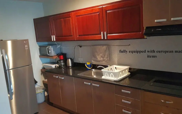 La Mirada Residences