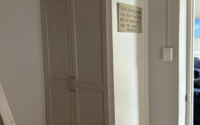 Room in Holiday House - Cozy Crner Kitehouse