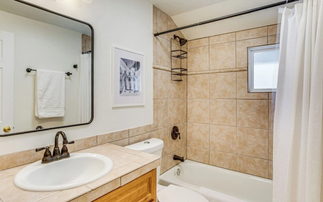 Golf Course & Mtn Views: Avon Townhome!