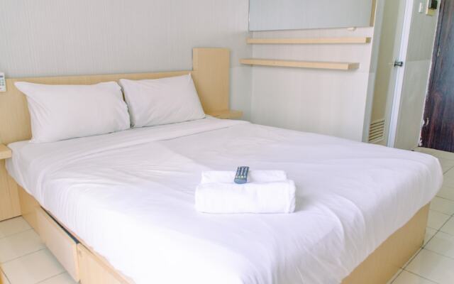 Nice and Comfy Studio Room at Serpong Greenview Apartment