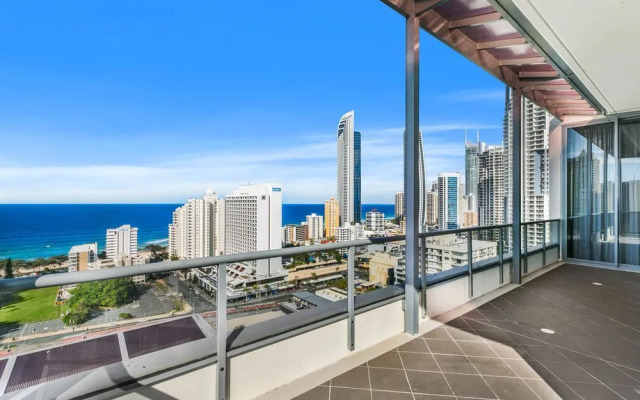 Surfers Paradise Penthouse