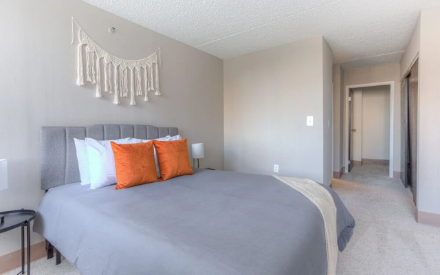 FRONTDESK 1431 Washington Blvd Apts Downtown Detroit