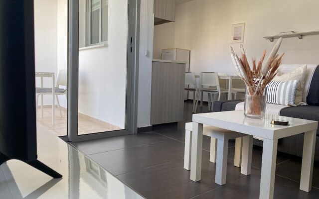 Phaedrus Living City Flat Demetra 102