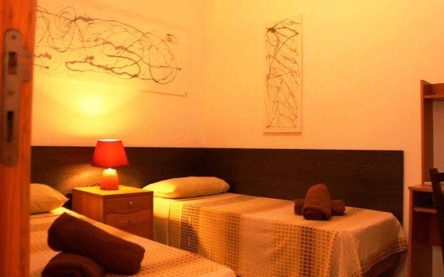 Spinola Bay Apartment by Getaways Malta