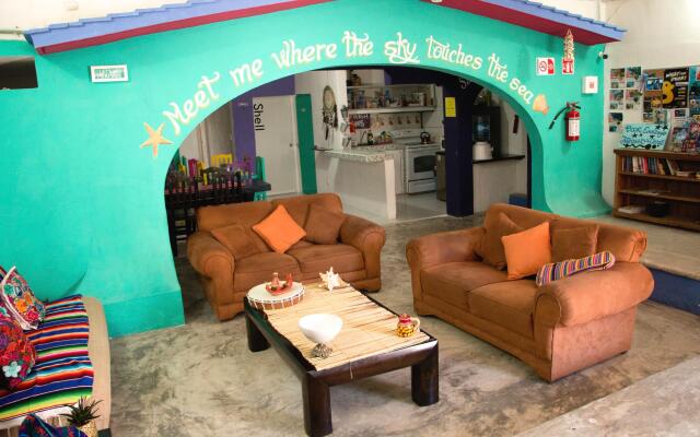 The Mermaid Hostel Downtown - Adults Only