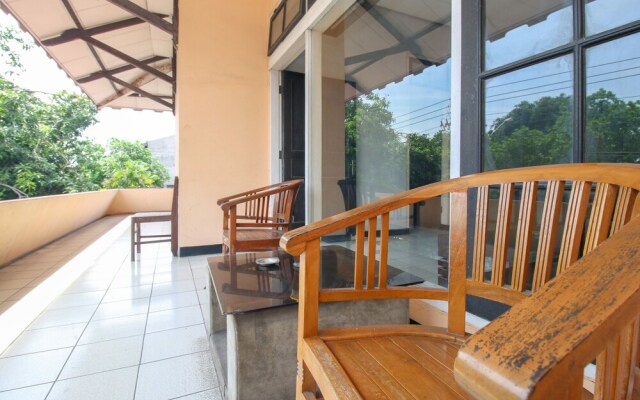 Airy Stasiun Balapan Monginsidi 106 Solo