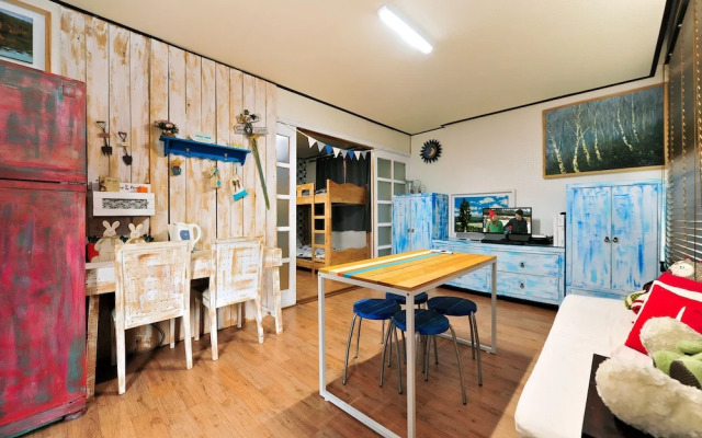 Jarasum Guesthouse - Hostel