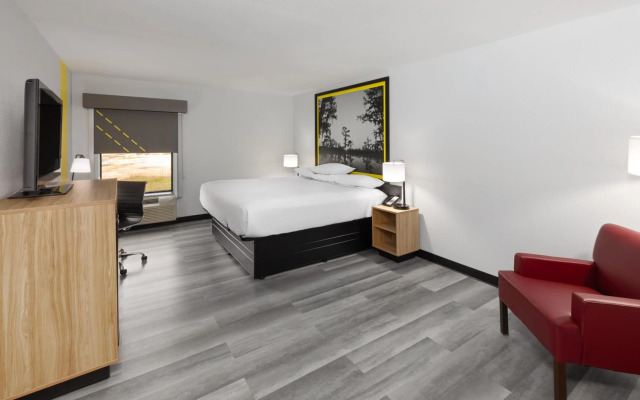 Super 8 by Wyndham Alexandria LA