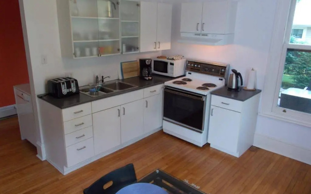 Absolute 1000 Islands Suites