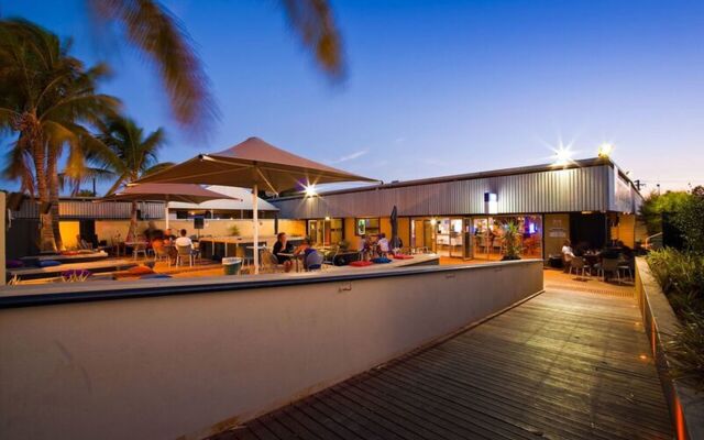 Potshot Hotel Resort