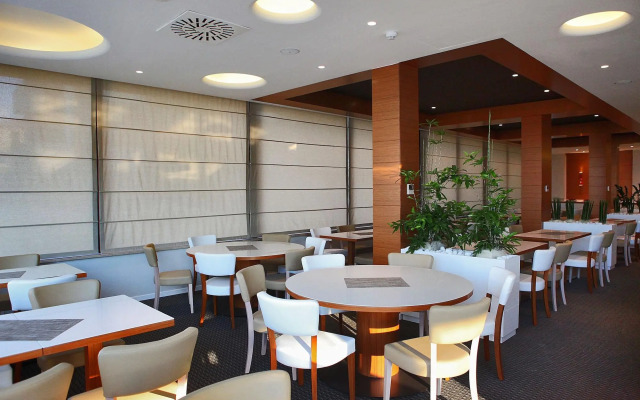 Oxygen Lifestyle Hotel