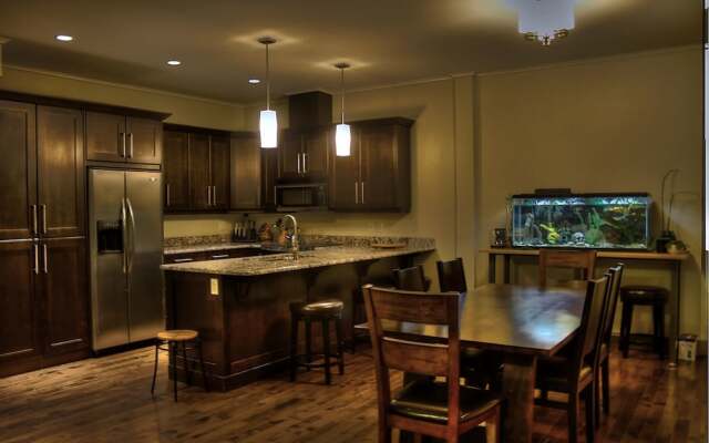 The Downtown Loft - Silver Bear