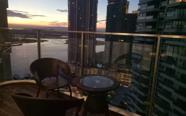 Minimalist @ Country Garden Danga Bay