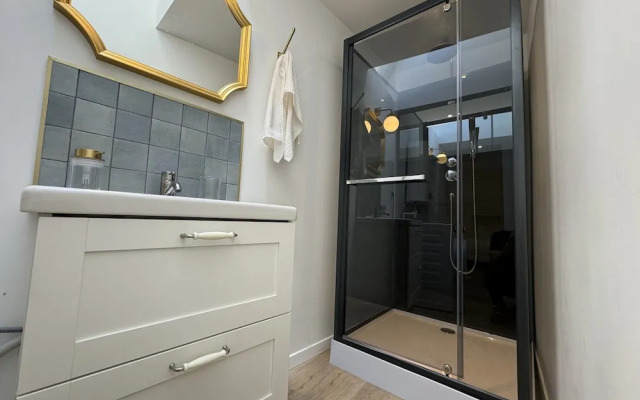 Apartment in Le Mans With Private Terrace