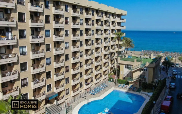 Estupendo piso en primera linea de playa; RONDA IV