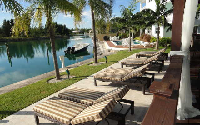 Dolphin Cove - Adults Only