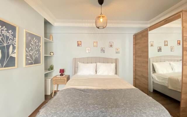 Studio Flat near Taksim Square in Beyoglu