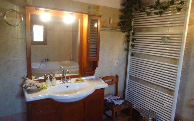 Traditional Villa Gardenia in Skiathos