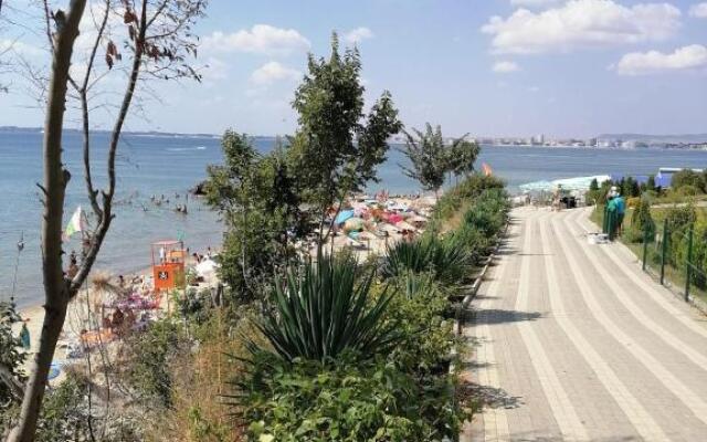 Sveti Vlas 350m from the beach