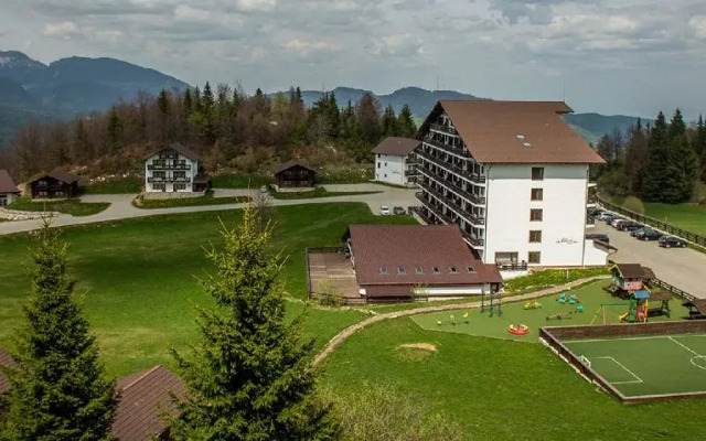 Hotel Piatra Craiului - Complex Cheile Gradistei Fundata