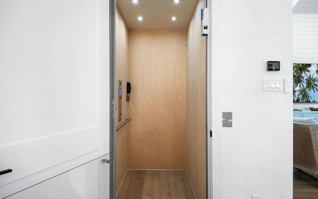 Salty Beaches 226 BAR