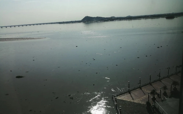 River View suites Puerto Santa Ana gye