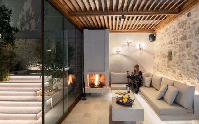Inotropes Boutique Suites