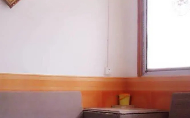 Zhangjiajie Village Farmhouse Hostel